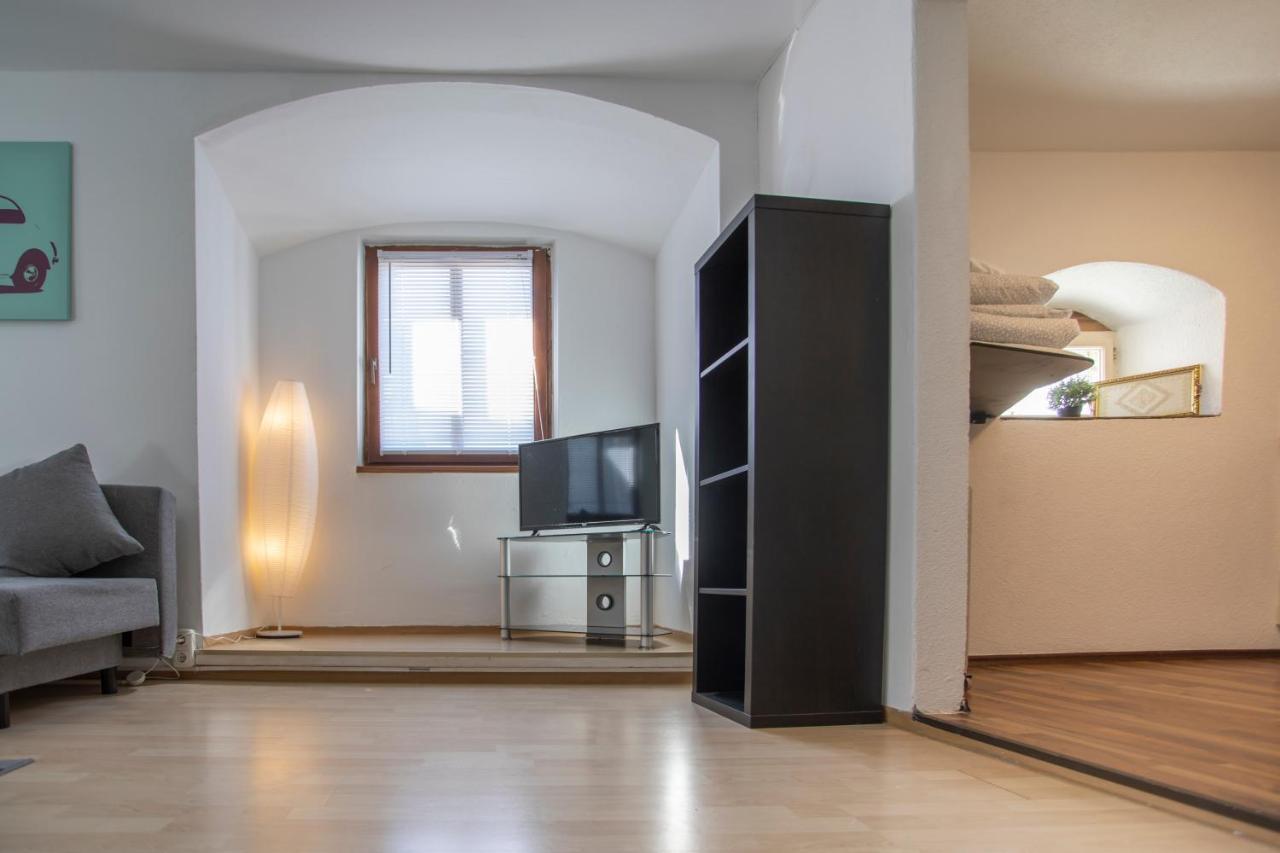 Appartamento Old Town Studio Hall in Tirol Esterno foto